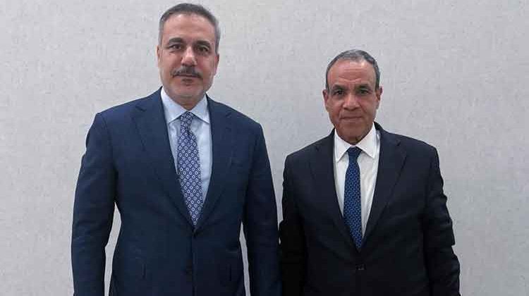 Dışişleri Bakanı Hakan Fidan Mısırlı mevkidaşı Abdulati ile g&ouml;r&uuml;şt&uuml;