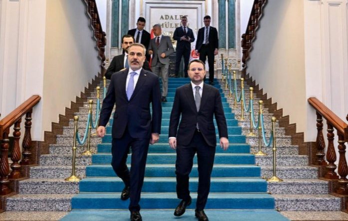 Dışişleri Bakanı Hakan Fidan'dan Adalet Bakanı Akın Gürlek'e ziyaret