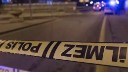 Diyarbakır'da sivil polis aracının ge&ccedil;işi sırasında EYP patladı! Valilikten a&ccedil;ıklama