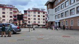 D&uuml;ğ&uuml;nlerde kullanılıyor: &Ouml;ğrenci okula getirip sıktı, 6 arkadaşı rahatsızlandı