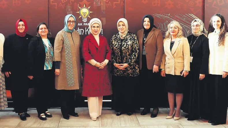 Dünyanın En Müşfik Gücüyüz