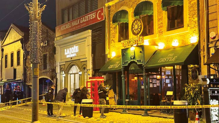 Eğlence mekânına kurşun yağmuru