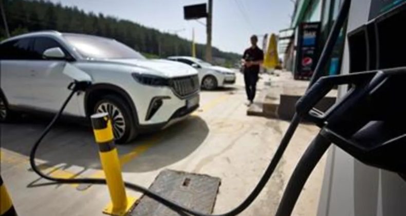 Elektrikli ara&ccedil;lar i&ccedil;in şarj soket sayısı 40 bini aştı