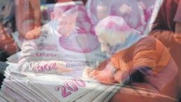 Emekli aylıkları bayram &ouml;ncesi hesaplarda