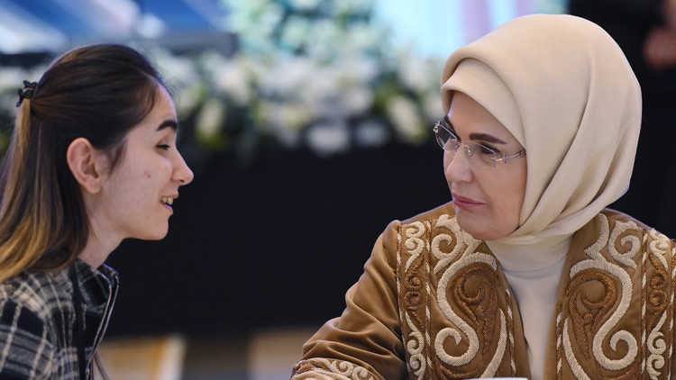 Emine Erdoğan'dan 8 Mart D&uuml;nya Kadınlar G&uuml;n&uuml; İftar Programı'na ilişkin paylaşım