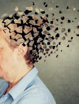 En &ccedil;ok kadınlarda g&ouml;r&uuml;l&uuml;yor! Alzheimer'a karşı koruma kalkanının form&uuml;l&uuml;n&uuml; uzmanı a&ccedil;ıkladı