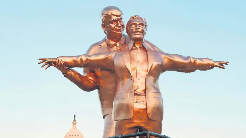 Epstein ile Titanic Pozu