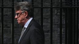 Epstein Skandalı Derinleşiyor! Eski B&uuml;y&uuml;kel&ccedil;i Mandelson İfade Vermeyi Reddetti