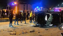 Erzurum'da 4 ara&ccedil;lık zincirleme kaza: 1'i ağır 7 kişi yaralandı