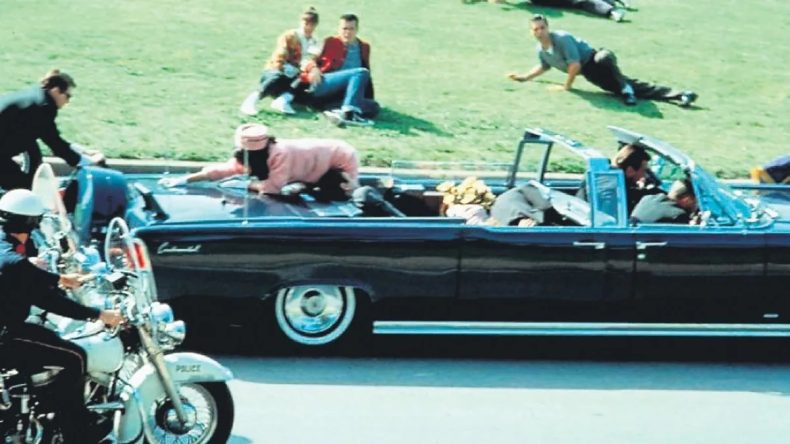 Eski CIA Ajanı: Kennedy'yi İsrail &Ouml;ld&uuml;rd&uuml;