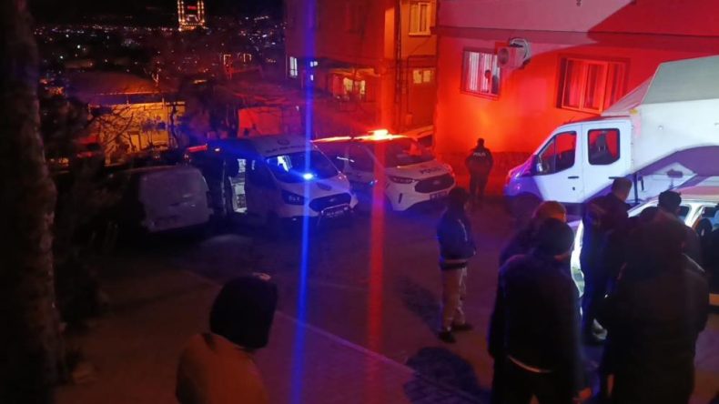 Eski eşinden &ccedil;ocuğunu almaya gitti, eşinin birlikte yaşadığı adam tarafından vuruldu