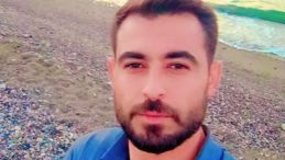 Eski eşinin yanındaki adamı &ouml;ld&uuml;rd&uuml;