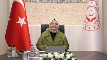 Eskişehir&rsquo;de zincirleme kaza: Eski bakanlar Ko&ccedil; ve Sel&ccedil;uk da yaralı