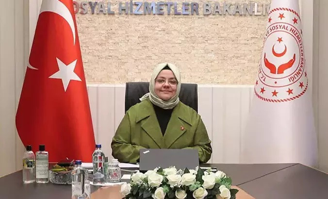 Eskişehir&rsquo;de zincirleme kaza: Eski bakanlar Ko&ccedil; ve Sel&ccedil;uk da yaralı