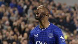 Everton, Chelsea&rsquo;yi 3 golle devirdi!