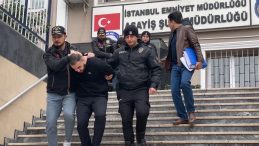 Ey&uuml;psultan'da girdikleri kuyumcuda 2 dakikada 18 milyonluk vurgun yapmışlardı! 8 kişi yakalandı