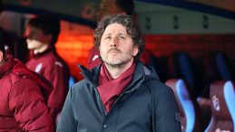 Fatih Tekke'den Orhan Kaynak s&ouml;zleri: "Hep varmış gibi devam edeceğiz"