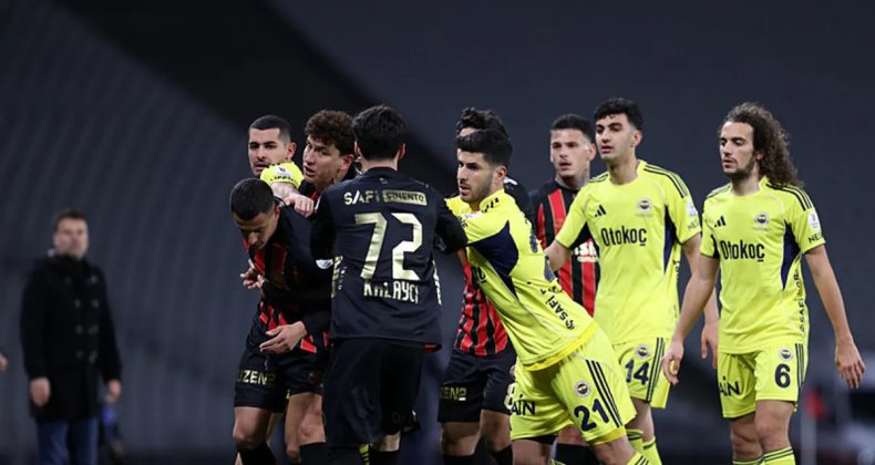 Fenerbah&ccedil;e'de 17 hafta sonra bir ilk