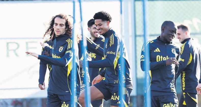 Fenerbah&ccedil;e'ye &Ccedil;ifte M&uuml;jde