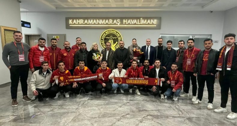 Galatasaray Başkanı Dursun Özbek depremzedelerle buluştu!