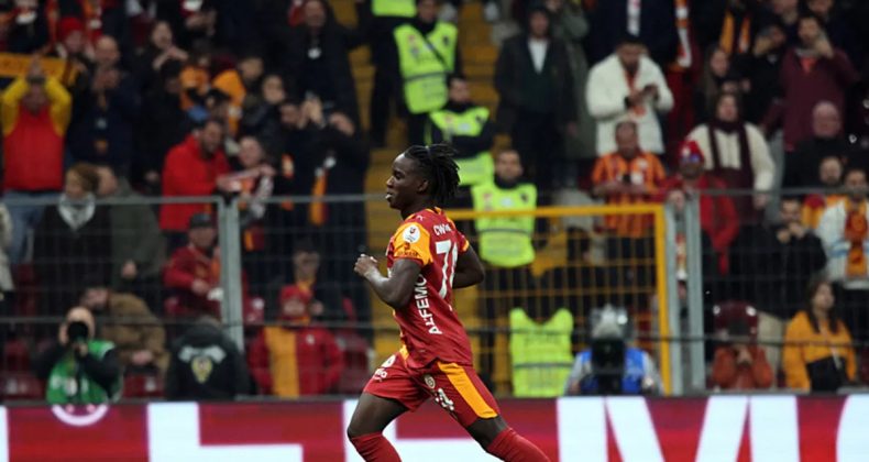 Galatasaray'da Renato Nhaga'dan 2. gol sevinci!