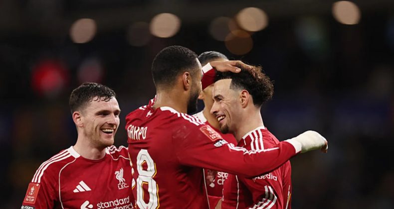 Galatasaray&rsquo;ın rakibi Liverpool FA Cup'ta &uuml;st tura y&uuml;kseldi!