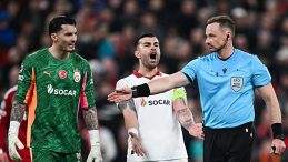 Galatasaray&rsquo;da Abd&uuml;lkerim Bardakcı&rsquo;dan Liverpool ma&ccedil;ı sonrası hakem tepkisi!