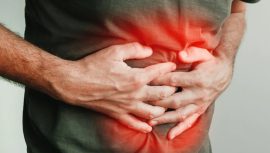 Gece yemek yiyenler dikkat! Refl&uuml;y&uuml; tetikleyen alışkanlıklar a&ccedil;ıklandı