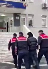 G&ouml;&ccedil;men ka&ccedil;ak&ccedil;ılığına y&ouml;nelik operasyon: 101 d&uuml;zensiz g&ouml;&ccedil;men, 2 organizat&ouml;r yakalandı