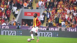 G&ouml;ztepe'de Bokele Kendini Affettirdi