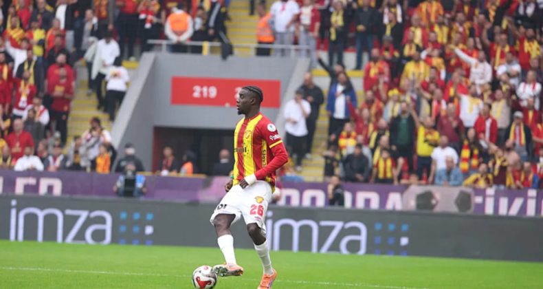 Göztepe'de Bokele Kendini Affettirdi