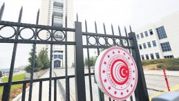 G&uuml;mr&uuml;klere savaş ayarı