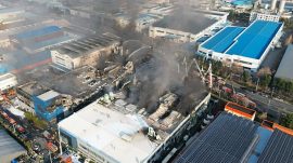 G&uuml;ney Kore'de Fabrikada Yangın: 10 &Ouml;l&uuml;, 59 Yaralı