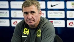 Hagi&rsquo;den taktik: Hakan&rsquo;a dikkat edin!