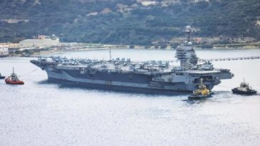 Hasar Alan ABD Gemisi Yunanistan&rsquo;da Bakıma Alındı