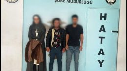 Hatay'da g&ouml;&ccedil;men ka&ccedil;ak&ccedil;ısı operasyonu: 1 kişi tutuklandı