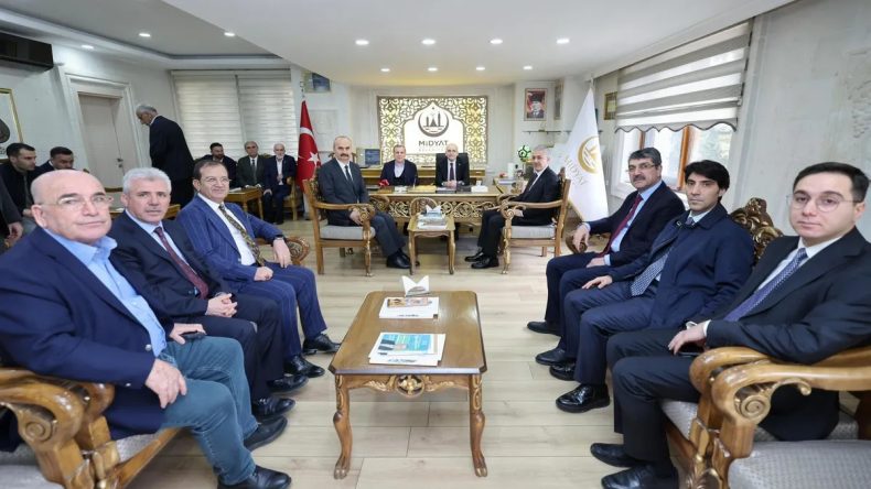 Hazine ve Maliye Bakanı Şimşek Mardin'de