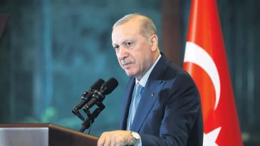 Her Cephede Hakikat Savaşı Veriyoruz