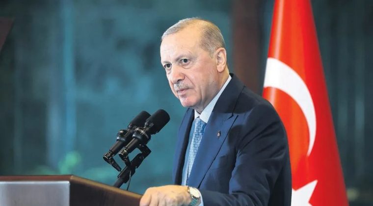 Her Cephede Hakikat Savaşı Veriyoruz