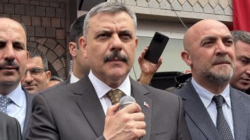 İ&ccedil;işleri Bakanı &Ccedil;ift&ccedil;i, Konya'da esnaf ve vatandaşlarla buluştu