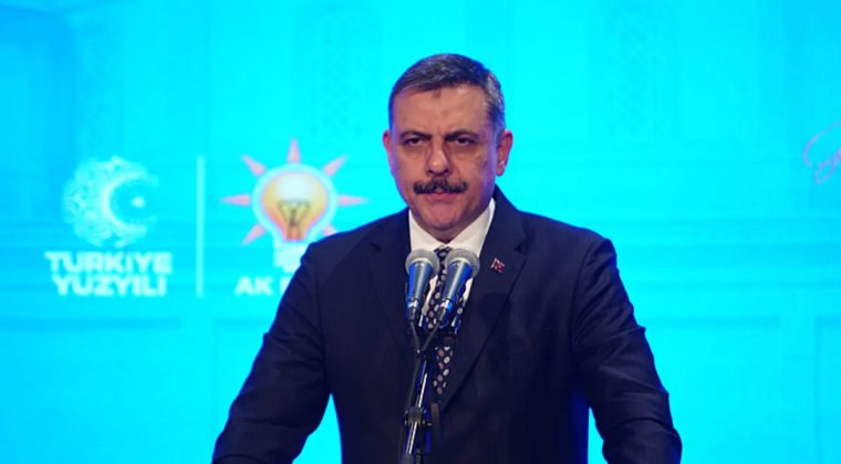 İ&ccedil;işleri Bakanı &Ccedil;ift&ccedil;i: "Gen&ccedil;lerimizi su&ccedil;a s&uuml;r&uuml;kleyen her t&uuml;rl&uuml; yapı ile m&uuml;cadele ediyoruz"