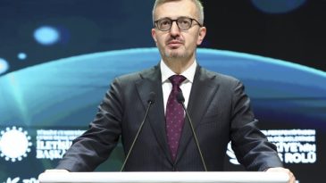 İletişim Başkanı Burhanettin Duran: T&uuml;rkiye Y&uuml;zyılı, kadınların her anlamda g&uuml;&ccedil;lendiği bir T&uuml;rkiye'nin vizyonudur