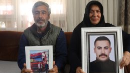 İran'da Can Veren H&uuml;seyin'in Annesi Feryat Etti: İsrail ve Amerika'yı Lanetliyorum