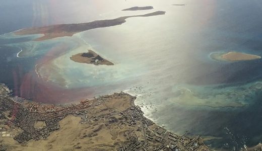 İran&rsquo;dan H&uuml;rm&uuml;z Boğazı hamlesi: Gemilerden ge&ccedil;iş &uuml;creti alınacak mı?