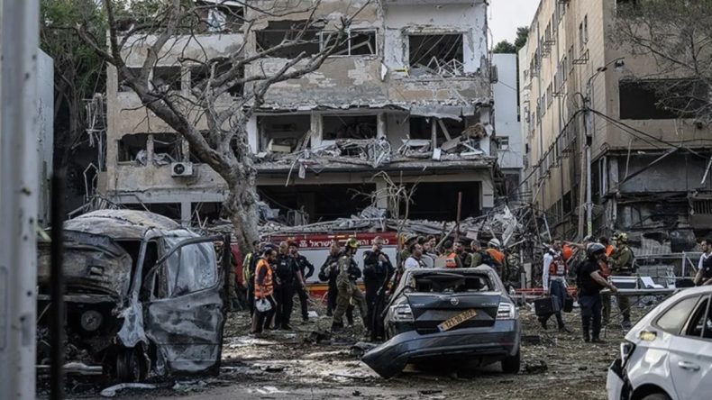 İran&rsquo;dan İsrail&rsquo;e İHA saldırısı: Askeri istihbarat ve hava &uuml;sleri hedef alındı