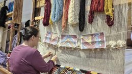 Isparta'da Halı Dokuma Geleneği Kadınlarla Canlanıyor!