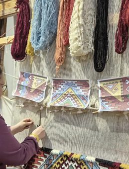 Isparta'da Halı Dokuma Geleneği Kadınlarla Canlanıyor!