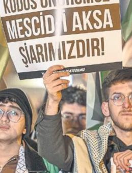 İsrail&rsquo;in Mescid-i Aksa Zulm&uuml;ne Protesto