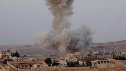 İsrail&rsquo;den Suriye&rsquo;de dikkat &ccedil;eken saldırı: Kamyon havadan vuruldu