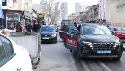 İstanbul Ataşehir'de Feci Olay! &Ccedil;&ouml;p Kamyonunun &Ccedil;arptığı Kadın Hayatını Kaybetti
